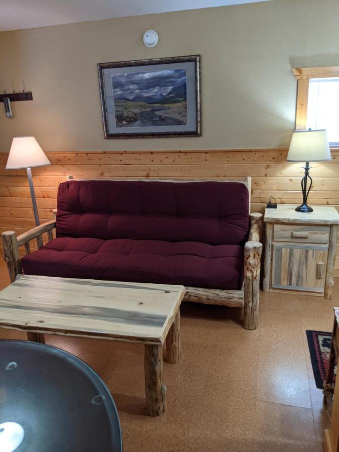 9 Bar W Cabins West Yellowstone Bagian luar foto