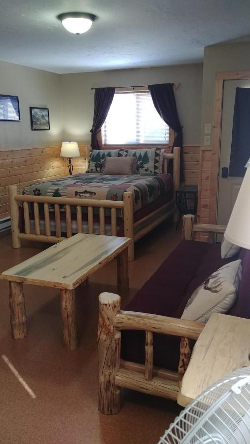 9 Bar W Cabins West Yellowstone Bagian luar foto