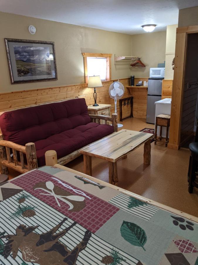 9 Bar W Cabins West Yellowstone Bagian luar foto