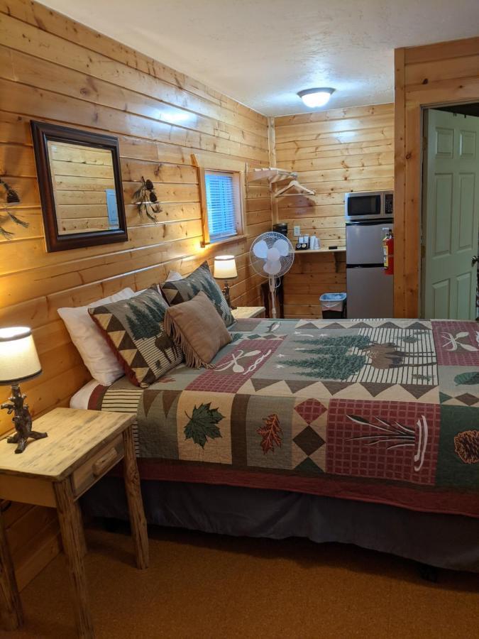 9 Bar W Cabins West Yellowstone Bagian luar foto
