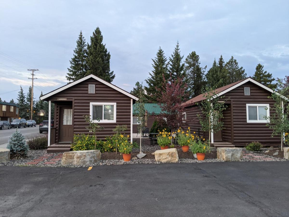 9 Bar W Cabins West Yellowstone Bagian luar foto