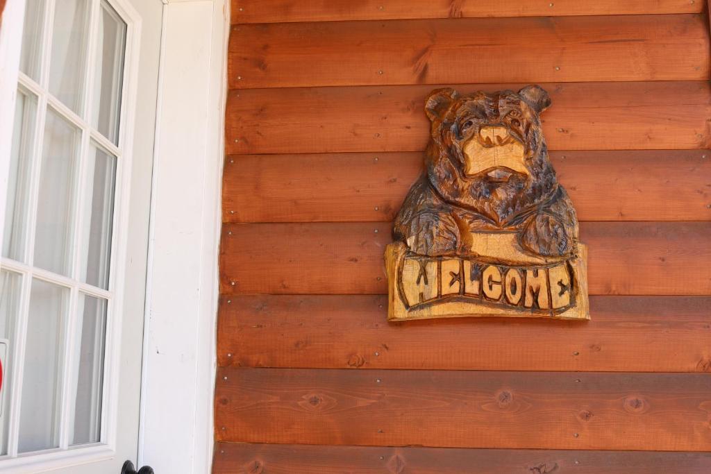 9 Bar W Cabins West Yellowstone Bagian luar foto
