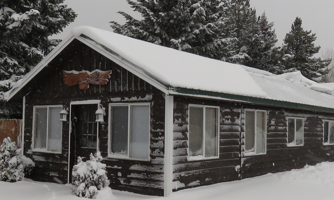 9 Bar W Cabins West Yellowstone Bagian luar foto